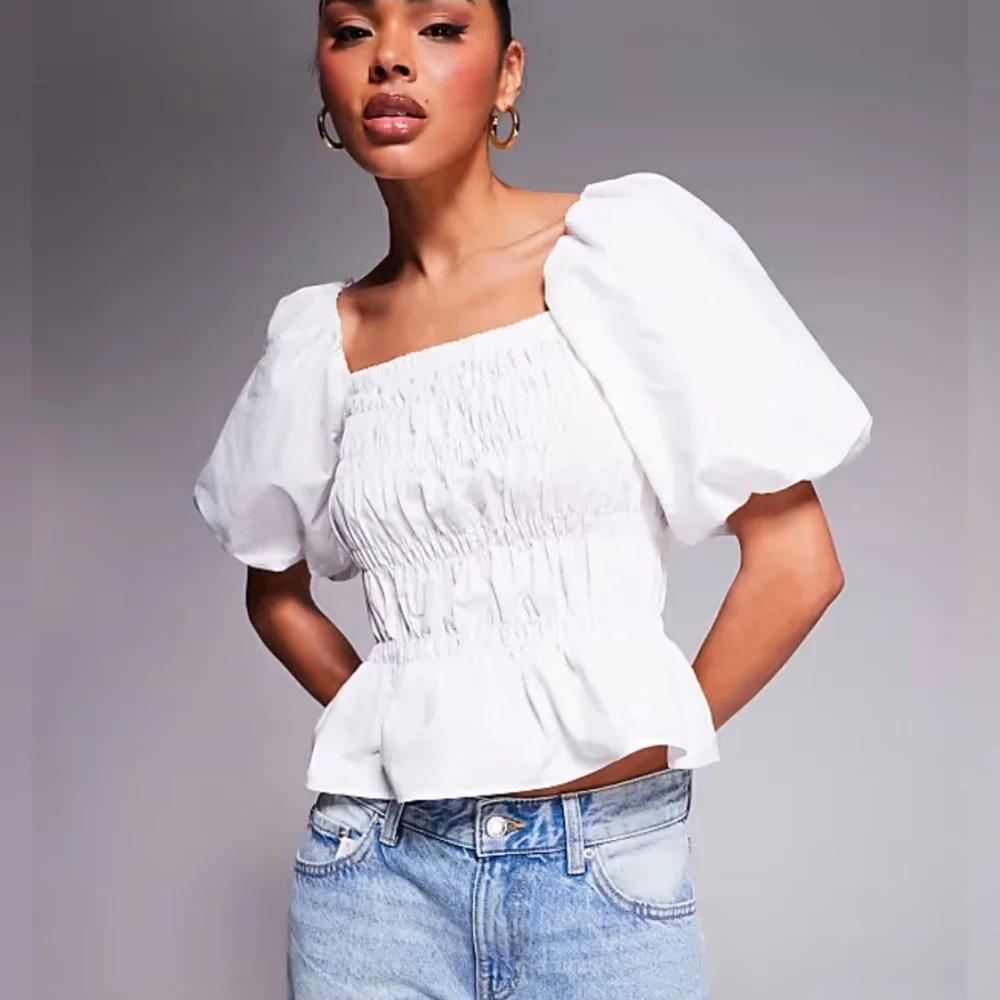 ASTR The Label Savina Top Smocked Bodice Puffed Sleeve White Blouse Size S